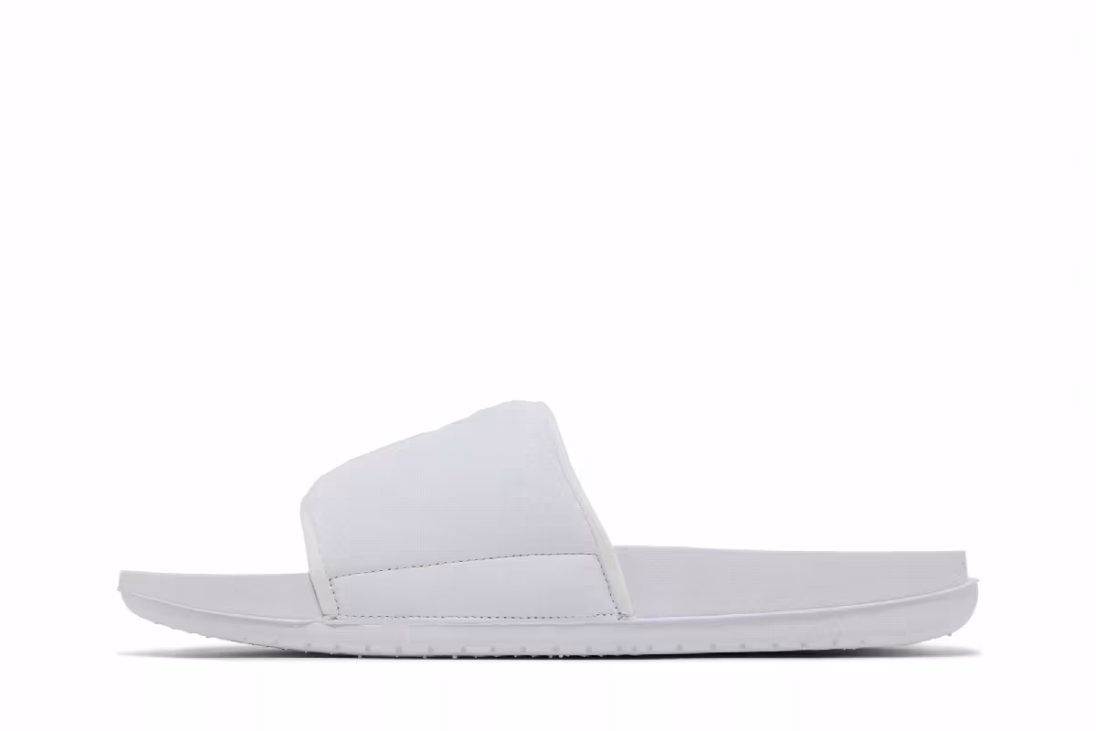 Kobe Bryant x Nike Offcourt Slide Triple White, view 4