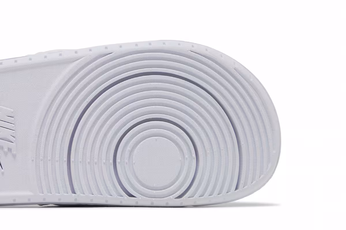Kobe Bryant x Nike Offcourt Slide Triple White, view 6
