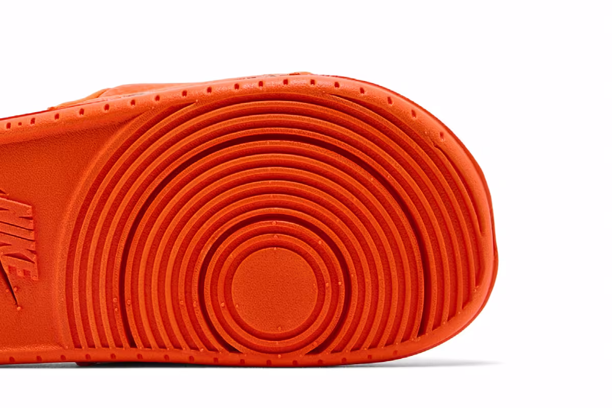 Kobe Bryant x Nike Offcourt Slide Safety Orange, view 6