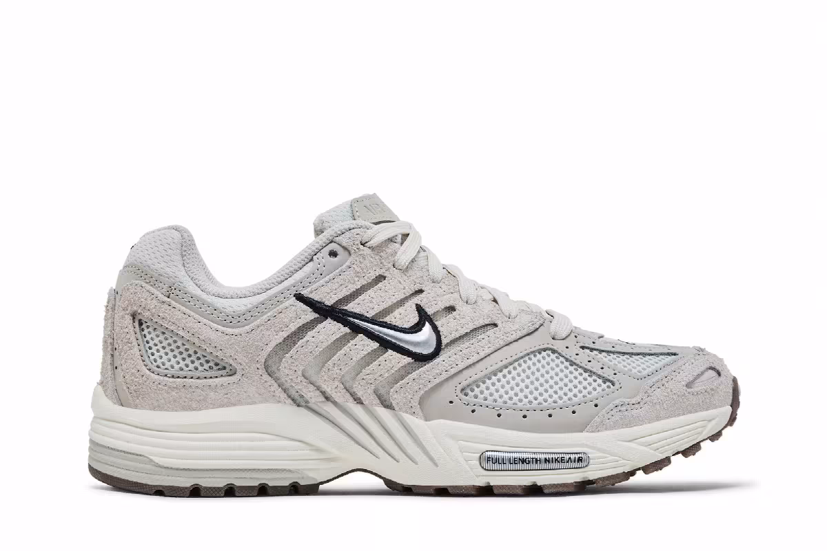 Nike Women's Air Pegasus 2K5 Phantom Light Bone, view 2