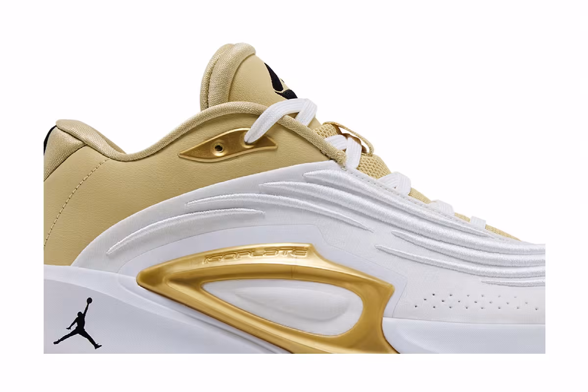 Air Jordan Luka 3 SE PF El Matador, view 3