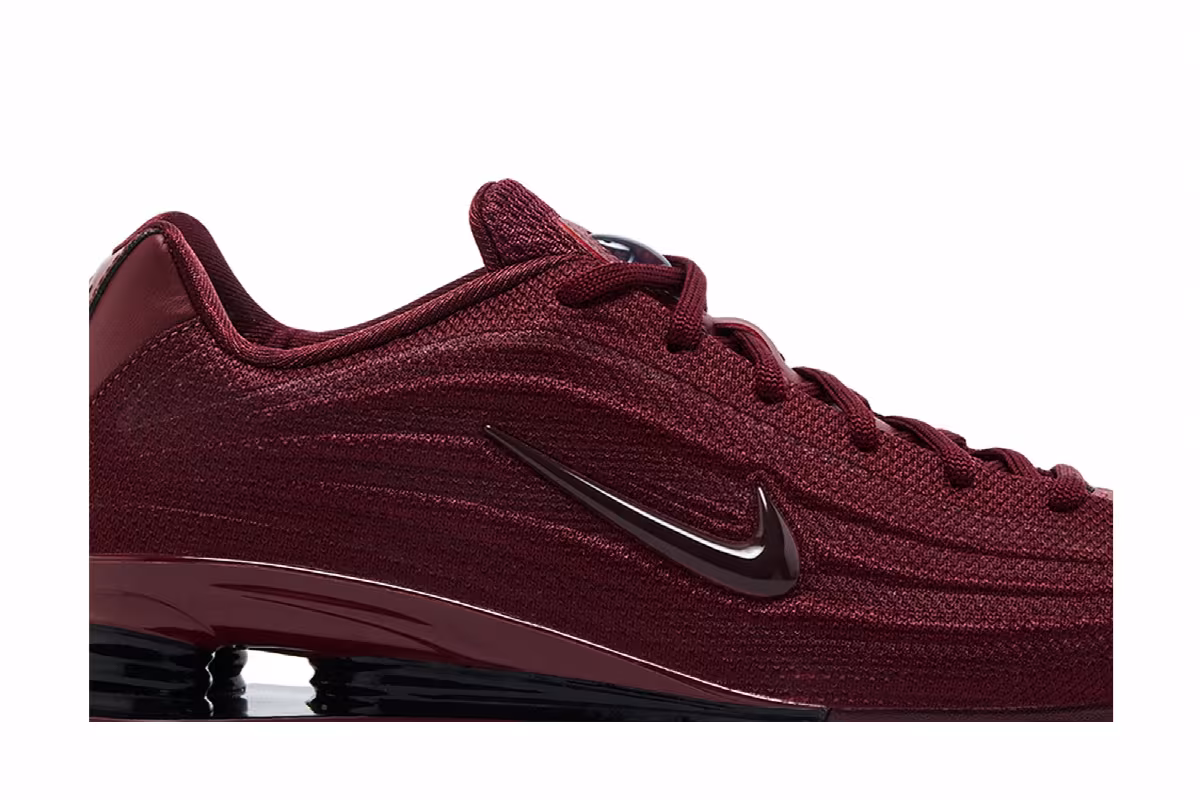 Nike Women's Shox Z Dark Team Red, view 3