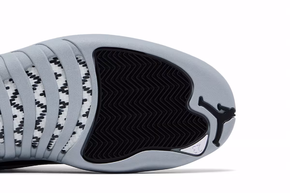 Air Jordan 12 Barons, view 6