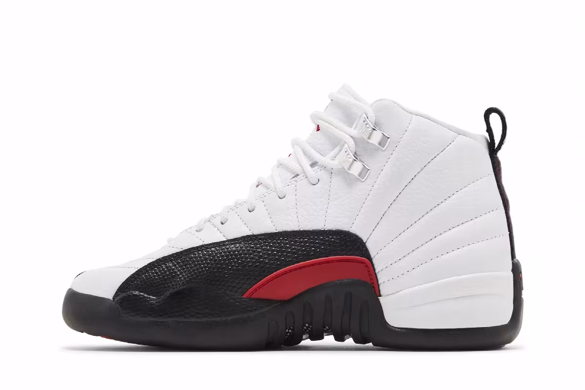 Air Jordan 12 GS Taxi Flip, view 4