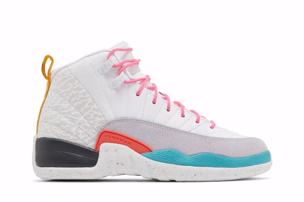 Air Jordan 12 GS White Vapor Green, view 2