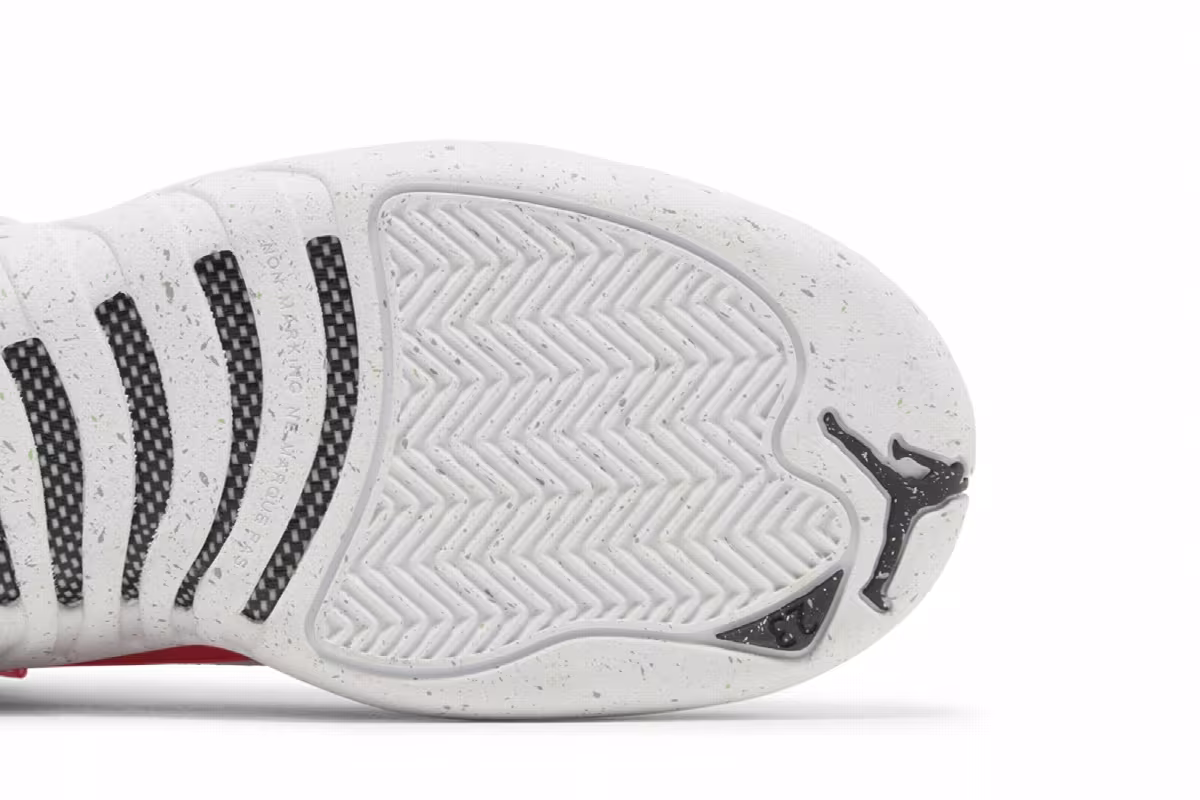 Air Jordan 12 GS White Vapor Green, view 6