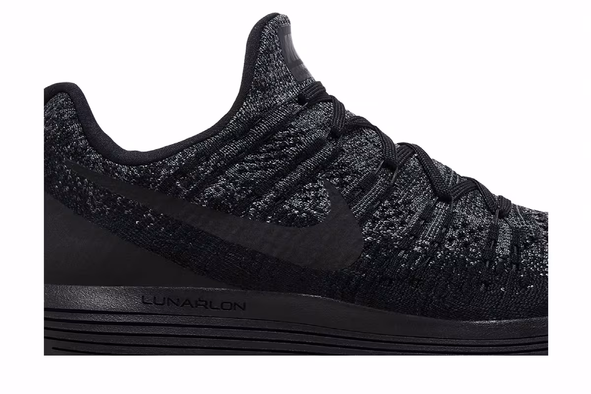 Nike Lunarepic Low Flyknit 2 Black Dark Grey, view 3