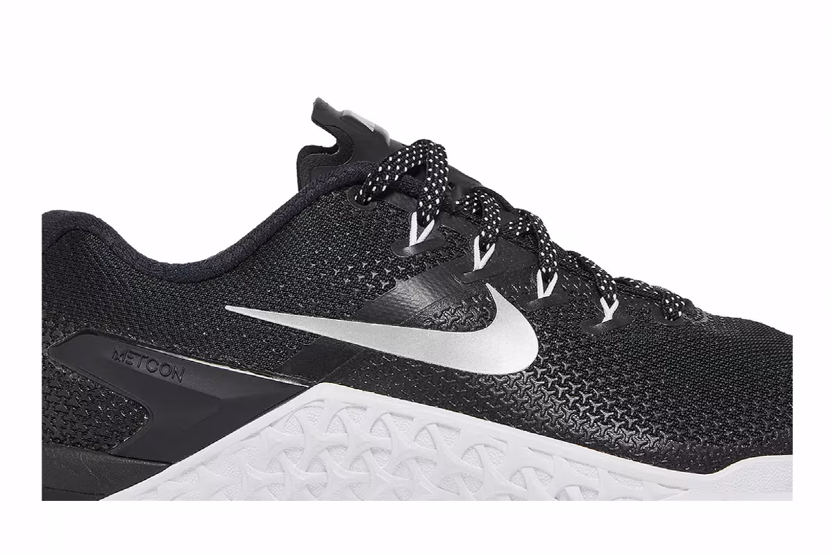 Nike Women's Metcon 4 Black Metallic Silver, view 3