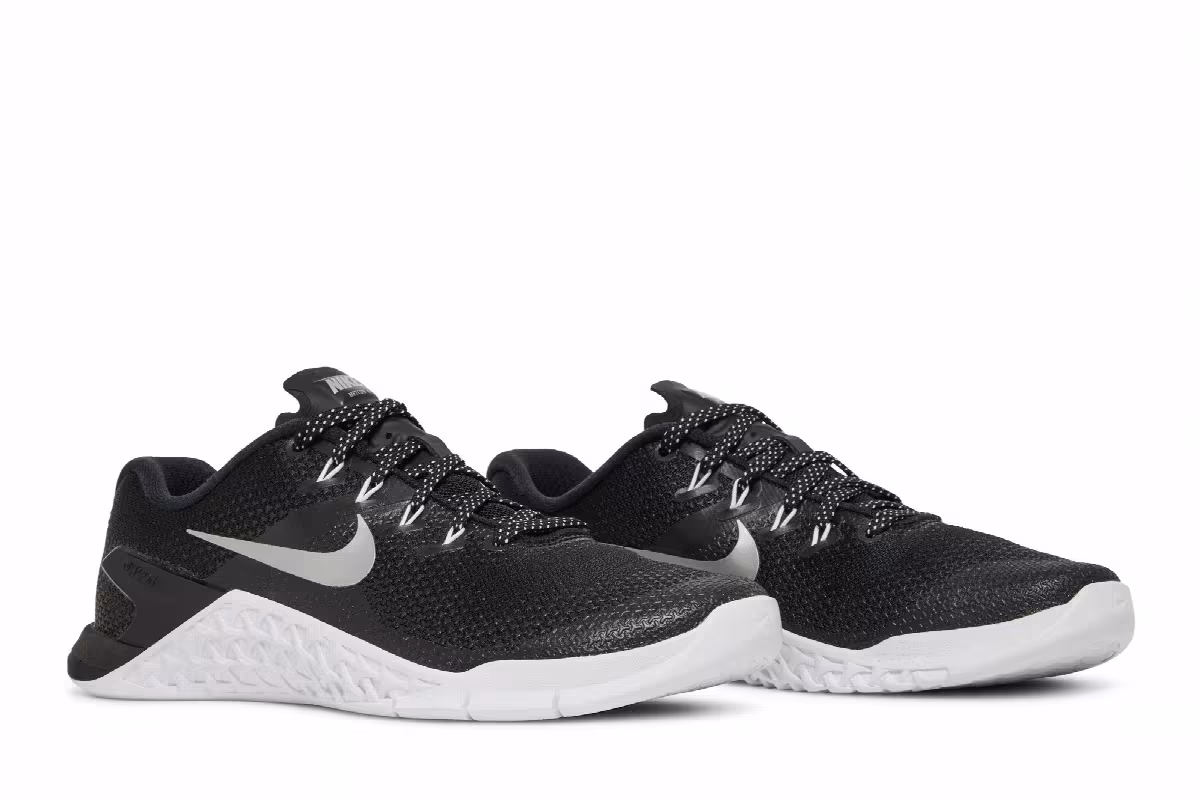 Nike Women's Metcon 4 Black Metallic Silver, view 9