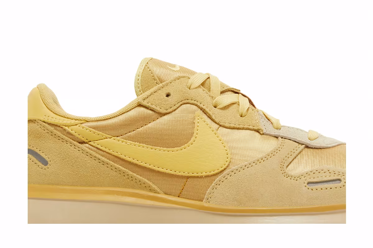 Nike Women's Phoenix Waffle Wheat Gold, view 3