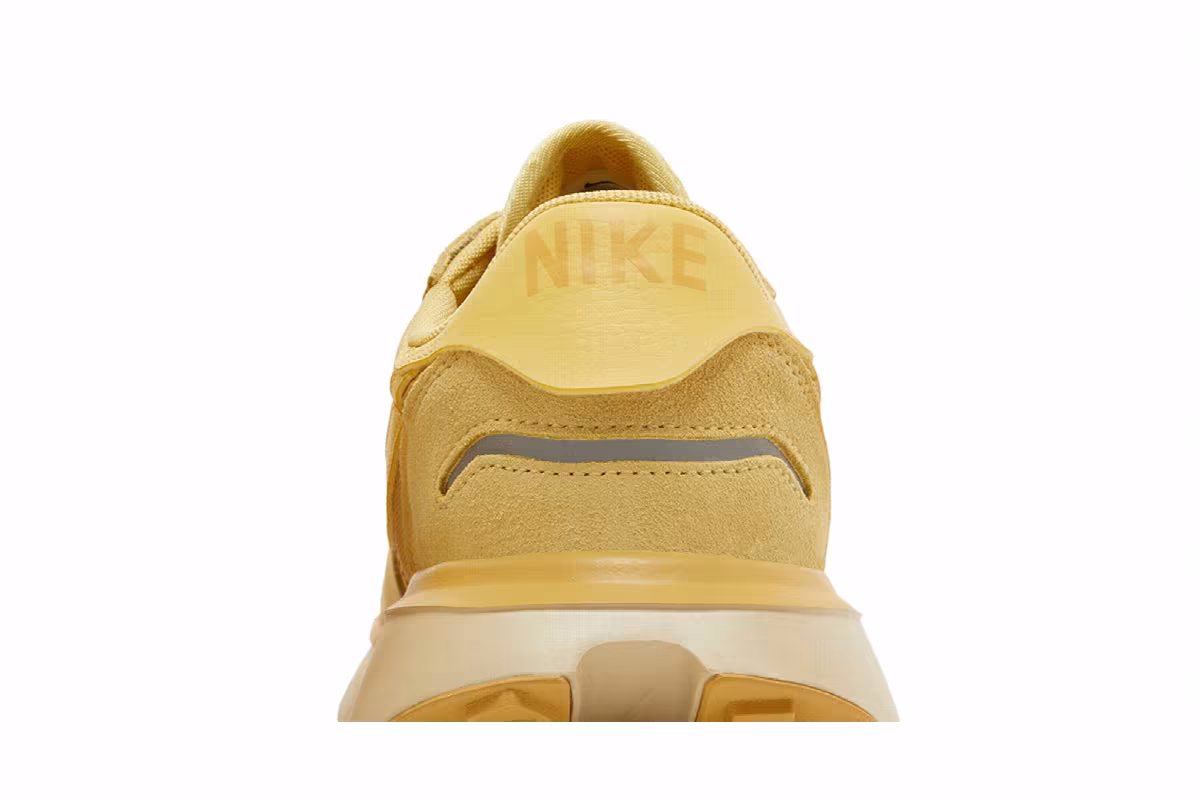 Nike Women's Phoenix Waffle Wheat Gold, view 8