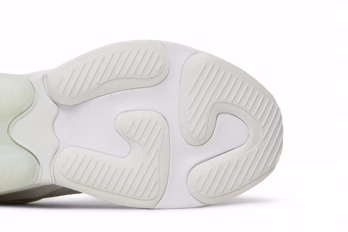 Nike Women's Air Max Verona Summit White, view 6