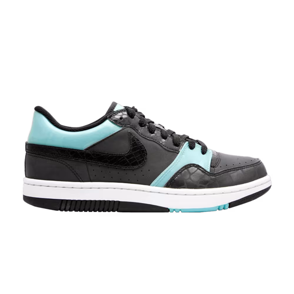 Nike Court Force Low