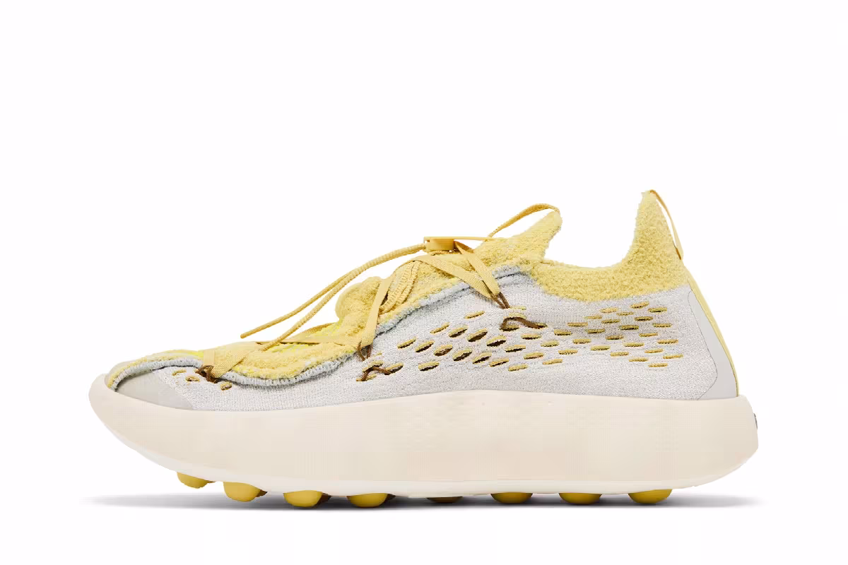 Nike Mind 002 Flyknit Light Bone Saturn Gold, view 4