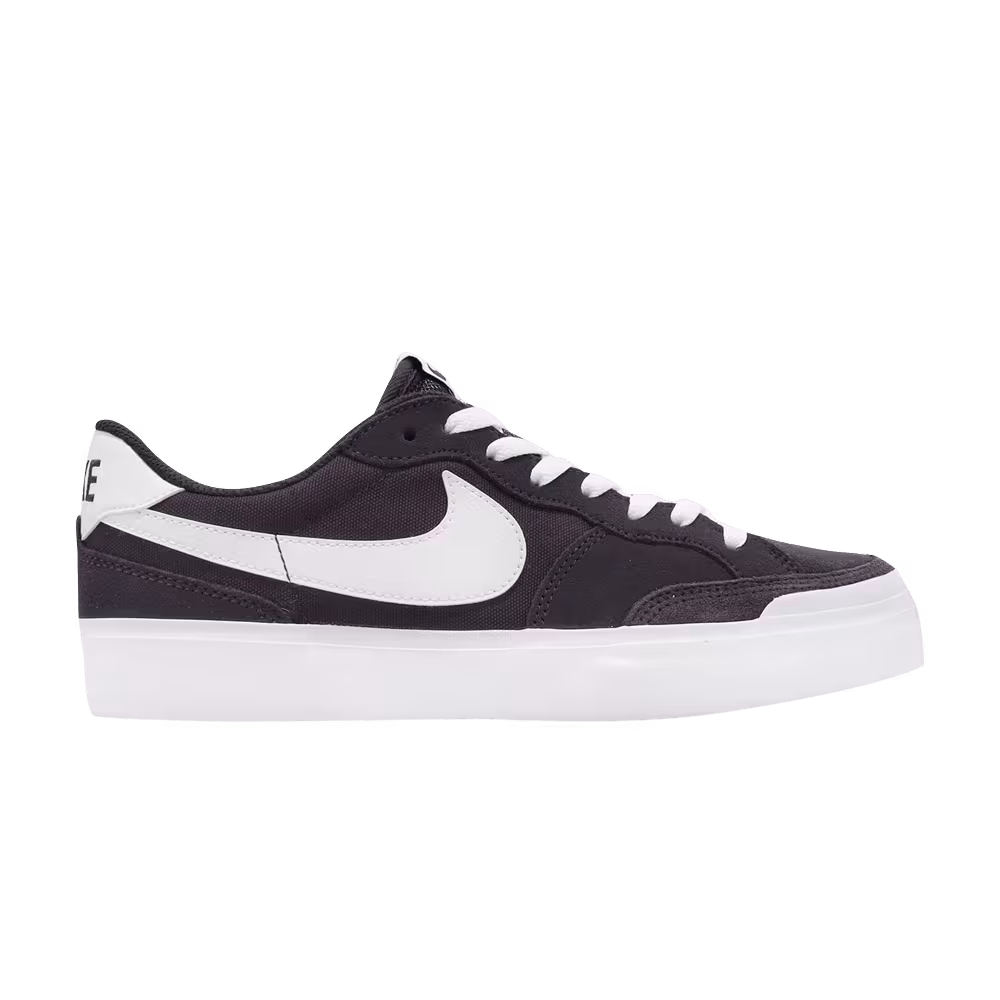 Nike Women's Zoom Pogo Plus SB Cave Purple