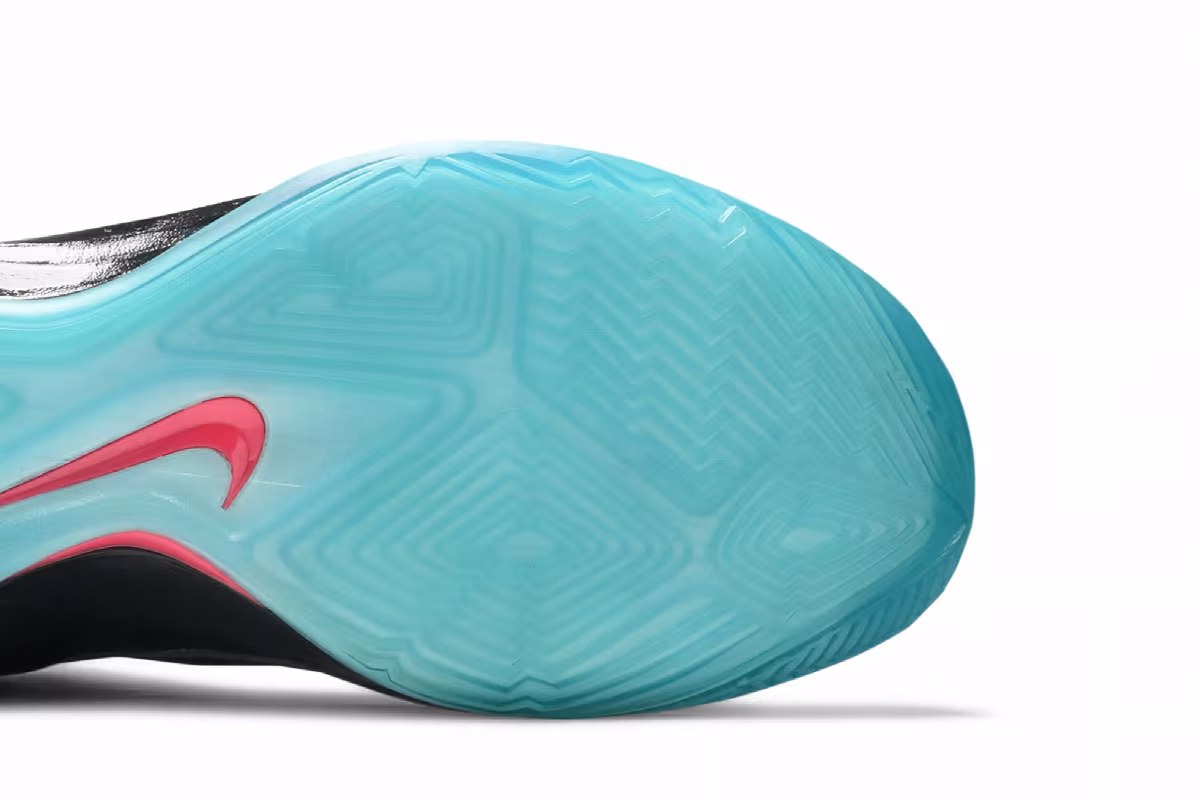 Nike Hyperdunk 2014 Kyrie Irving, view 6
