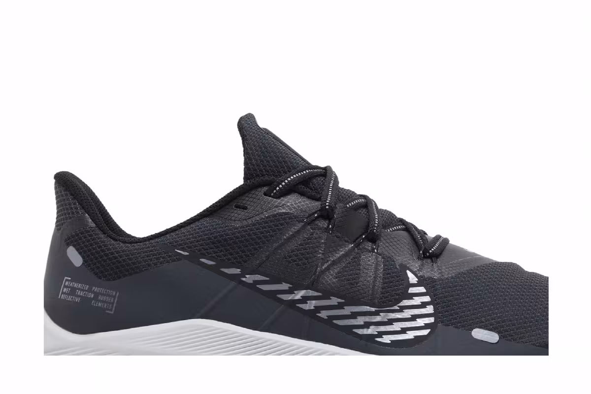 Nike Women's Winflo 7 Shield Black, view 3