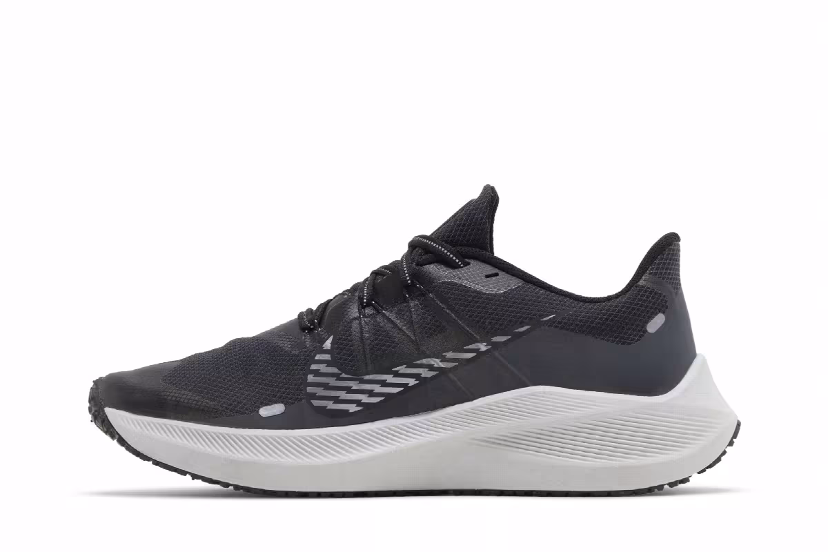Nike Women's Winflo 7 Shield Black, view 4