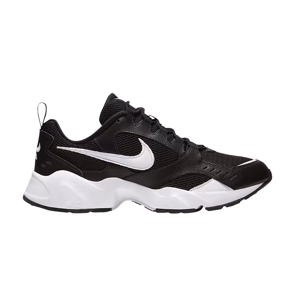 Nike Air Heights Black White