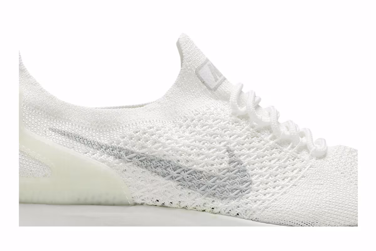 Nike Women's Air Zoom Mariah Flyknit Racer White Pure Platinum, view 3