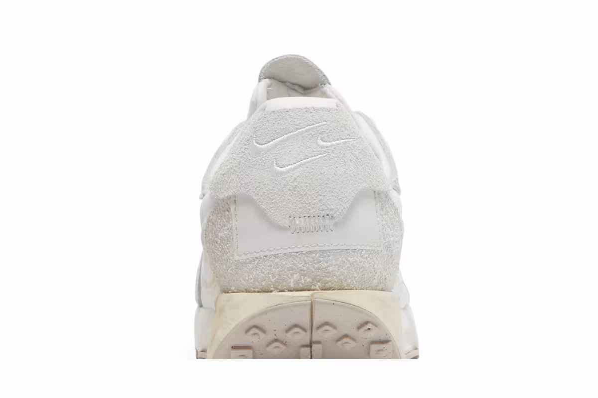 Nike Women's Fontanka Waffle White, view 8