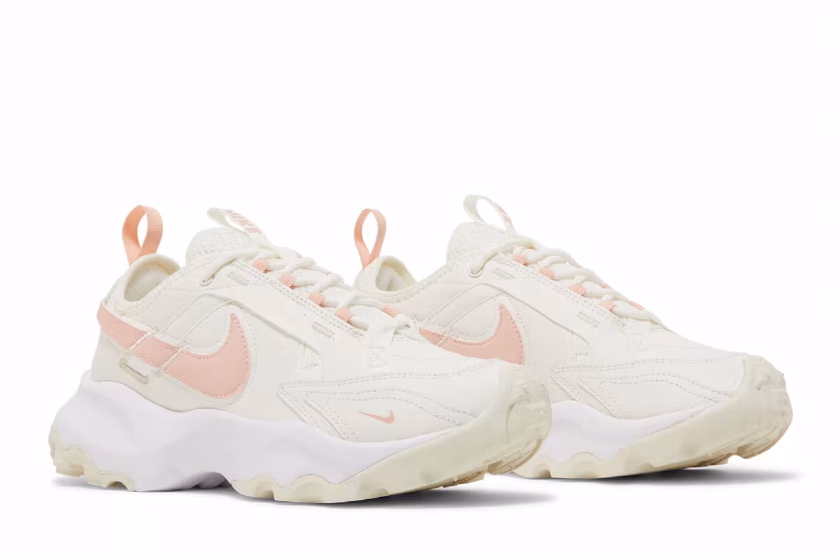 Nike Women's TC 7900 Sail Arctic Orange, view 9