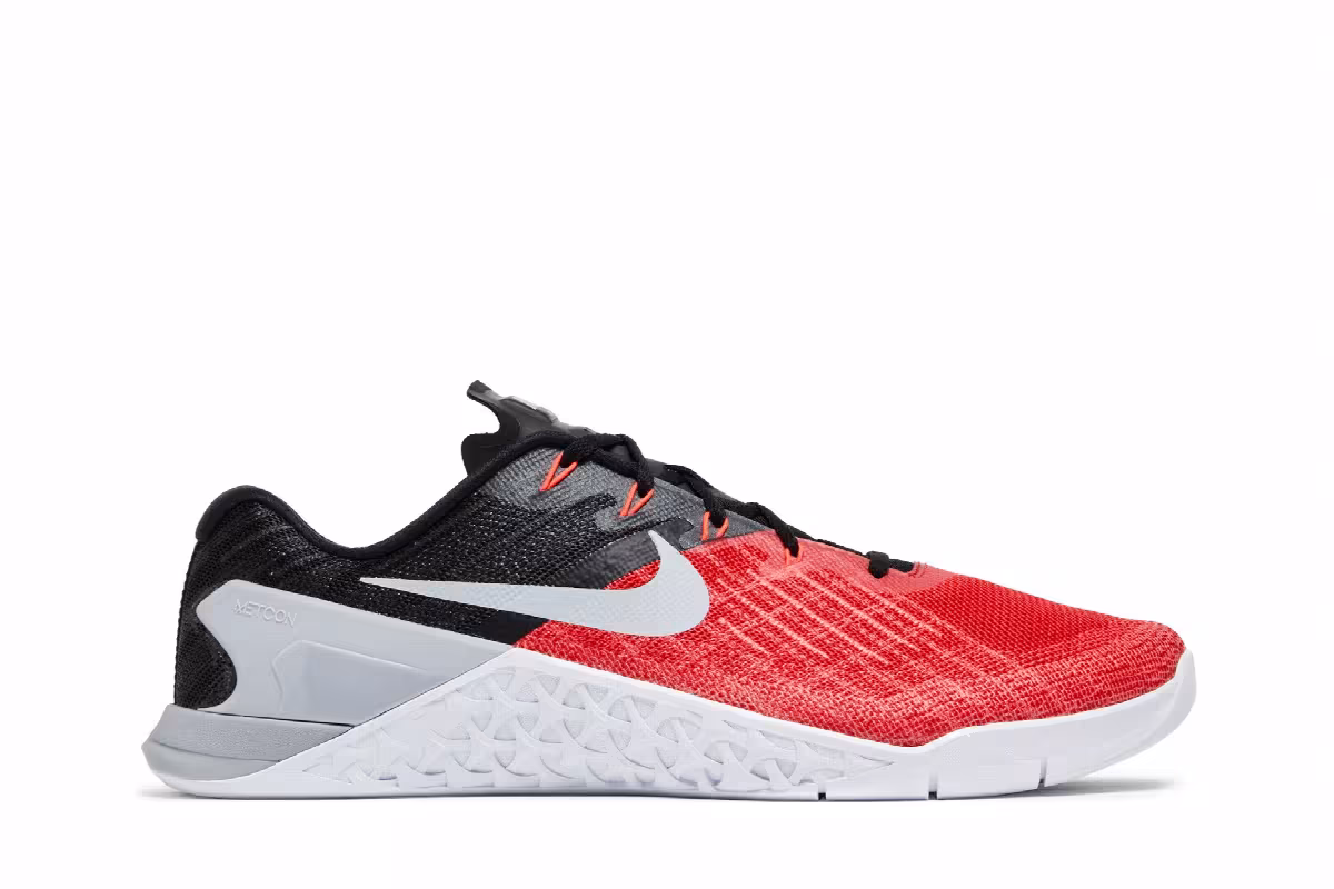 Nike Metcon 3 University Red, view 2