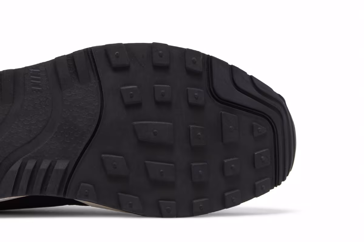 Nike Air Safari LE Black, view 6