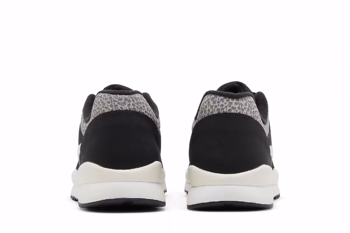 Nike Air Safari LE Black, view 7