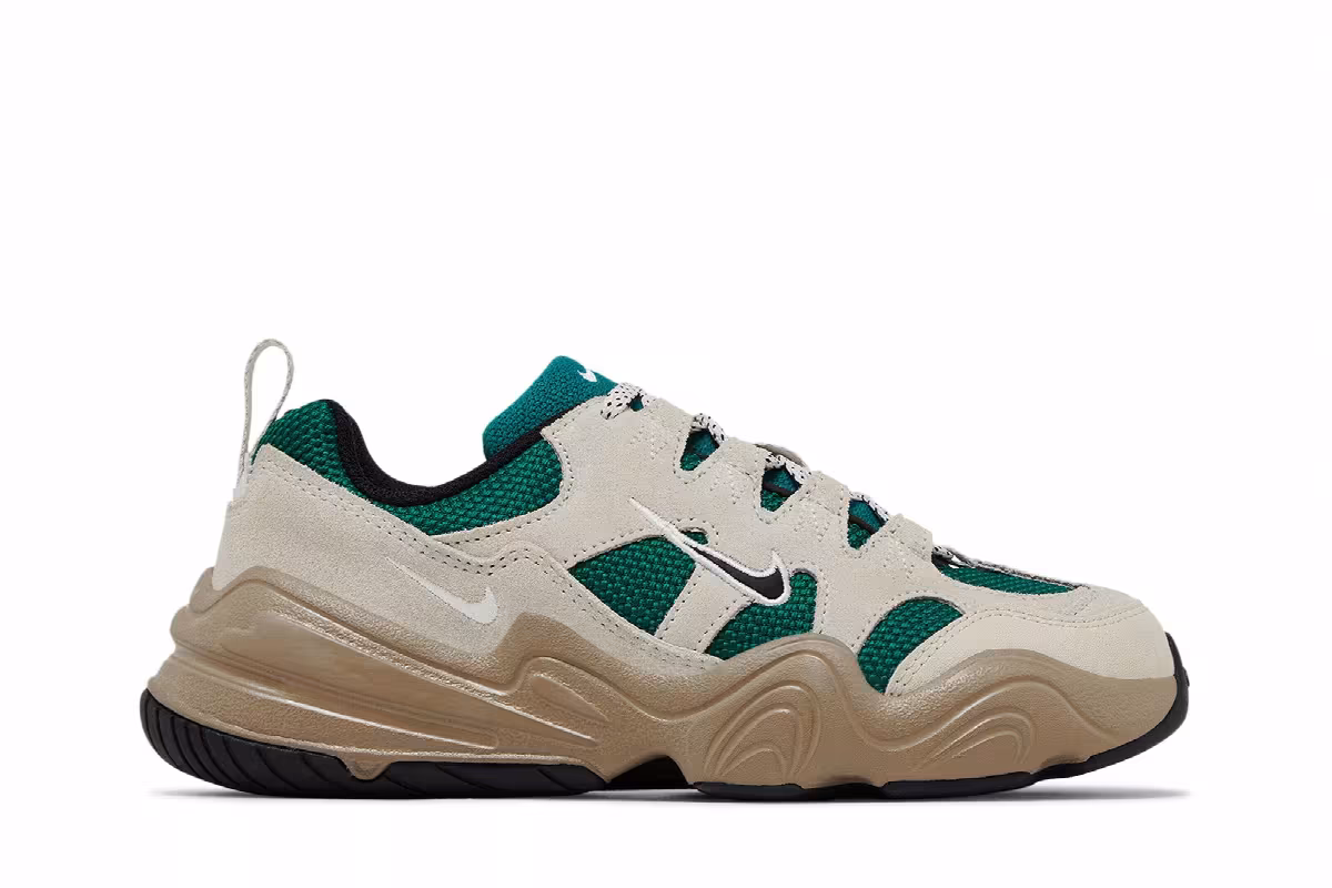 Nike Women's Tech Hera Light Orewood Geode Teal, view 2