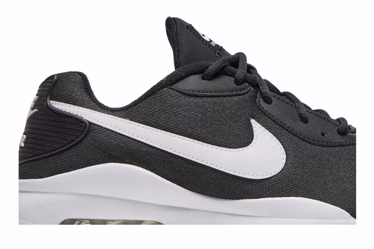 Nike Air Max Oketo WNTR Black White, view 3