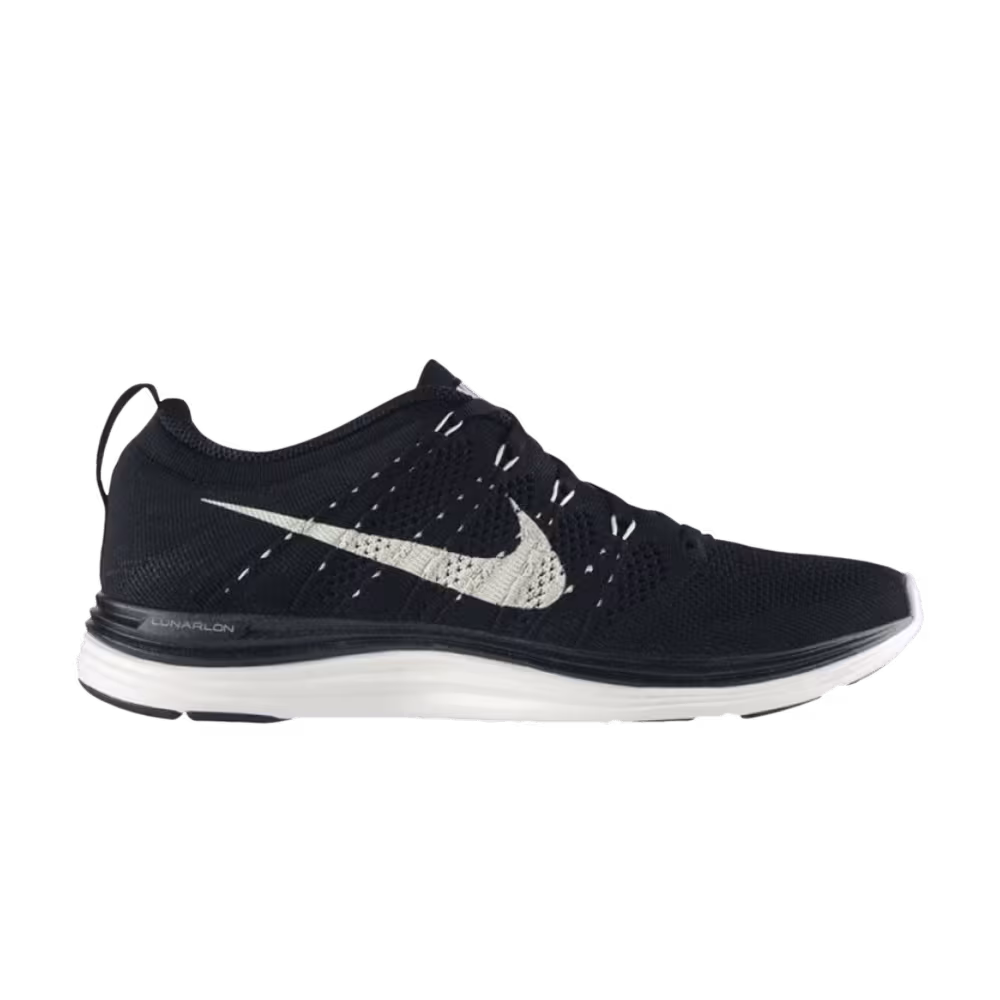 Nike Women's Flyknit Lunar