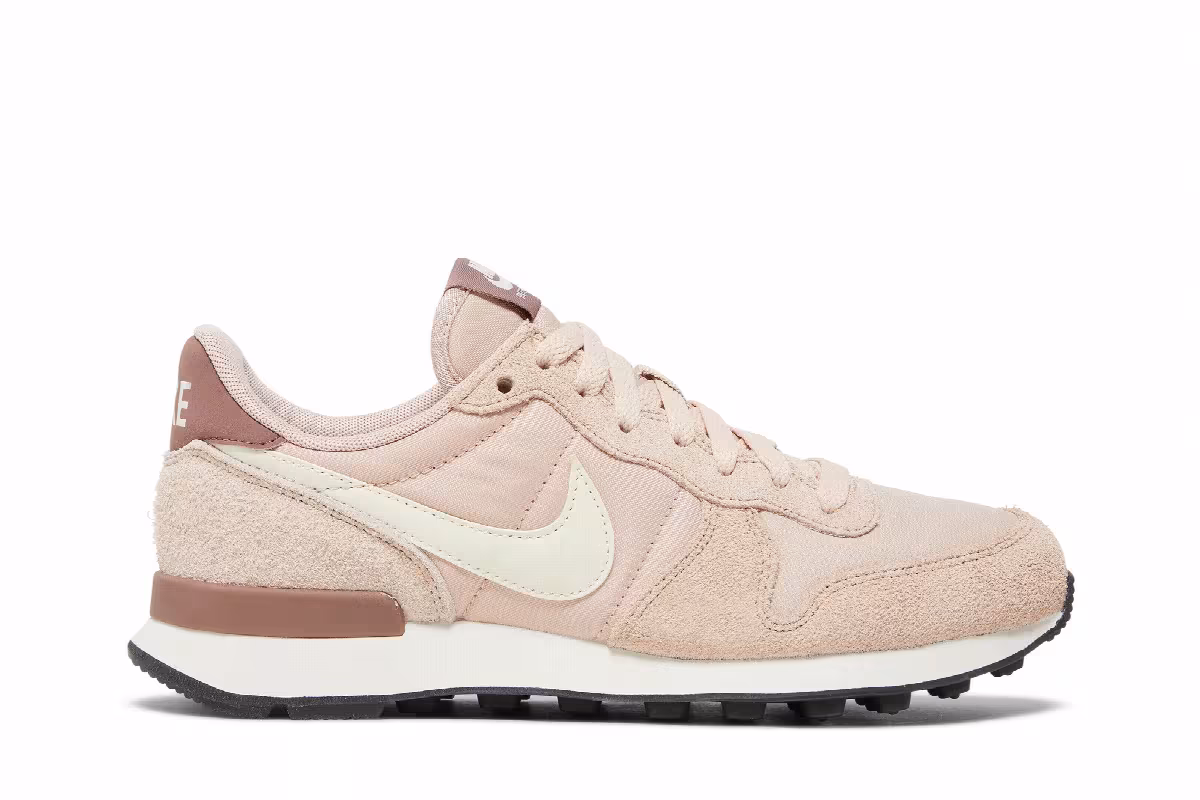 Nike Women's Internationalist Particle Beige Mauve, view 2