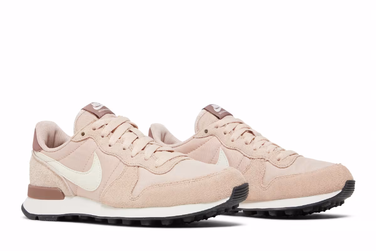 Nike Women's Internationalist Particle Beige Mauve, view 9