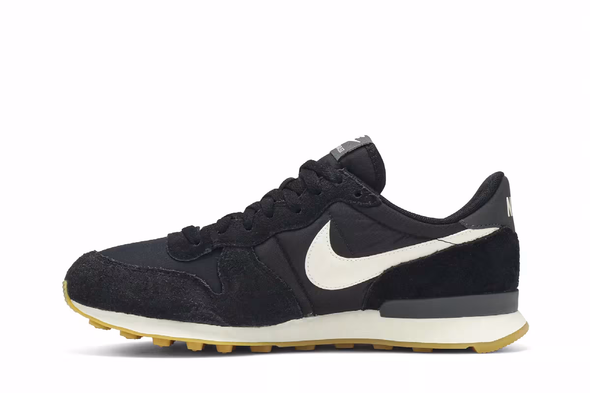 Nike Women's Internationalist Black Gum, view 4
