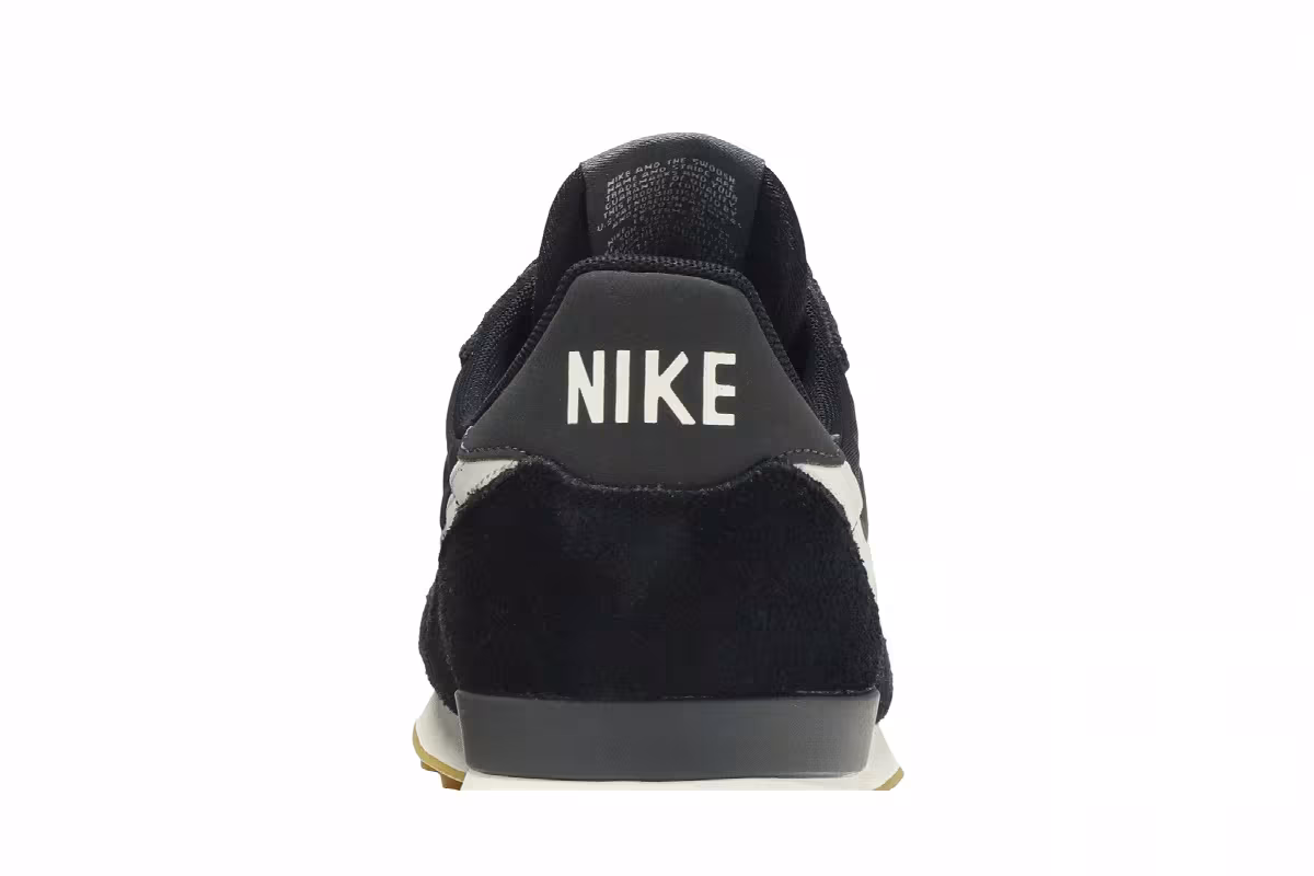 Nike Women's Internationalist Black Gum, view 8