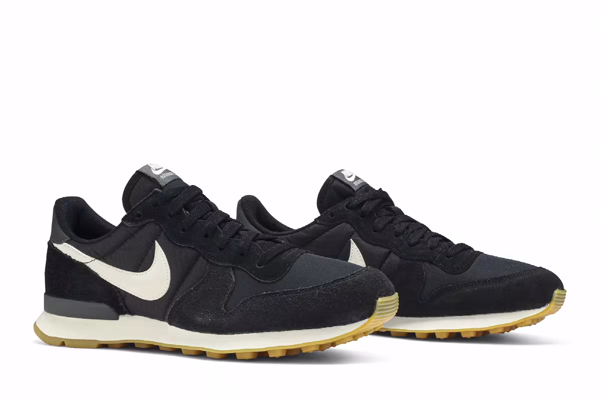 Nike Women's Internationalist Black Gum, view 9