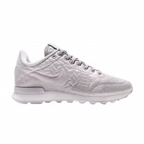 Nike Wmns Internationalist JCRD WNTR 'Metallic Silver'