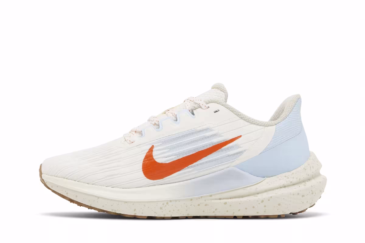 Nike Women's Air Winflo 9 Sail Celestine Blue, view 4