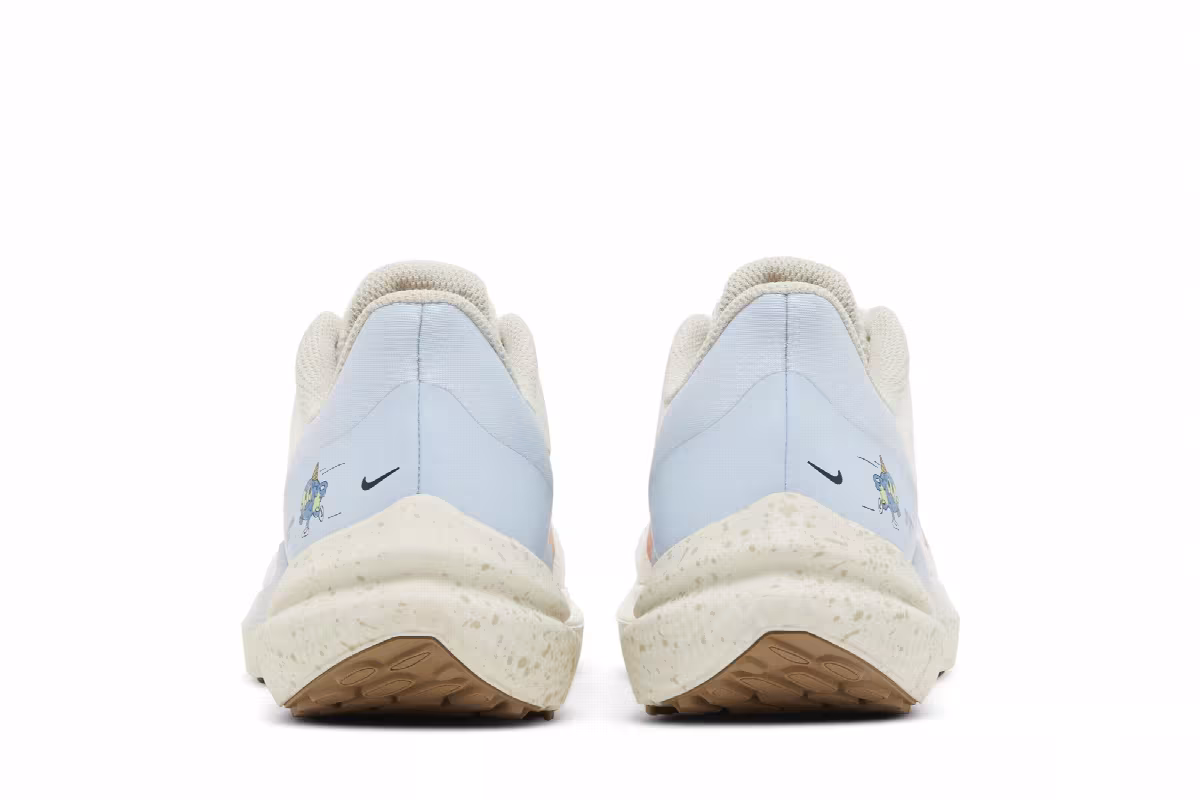 Nike Women's Air Winflo 9 Sail Celestine Blue, view 7