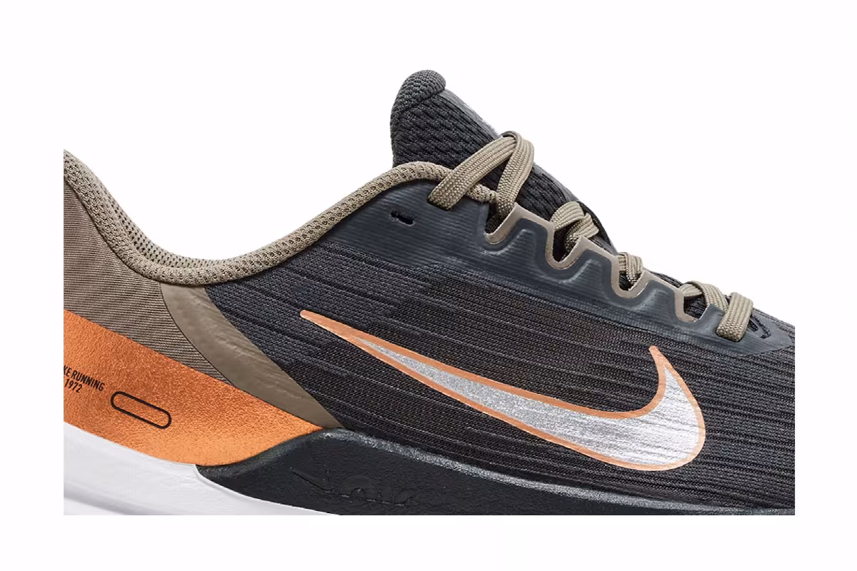 Nike Women's Air Winflo 9 Grey Metallic Copper, view 3