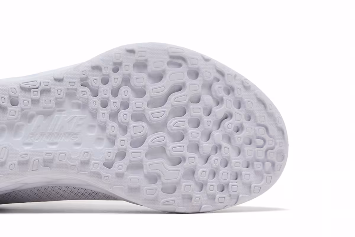 Nike Revolution 6 Next Nature Triple White, view 6