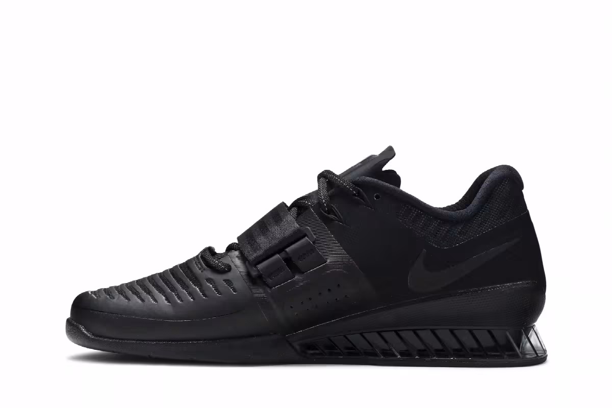 Nike Romaleos 3 Triple Black, view 4