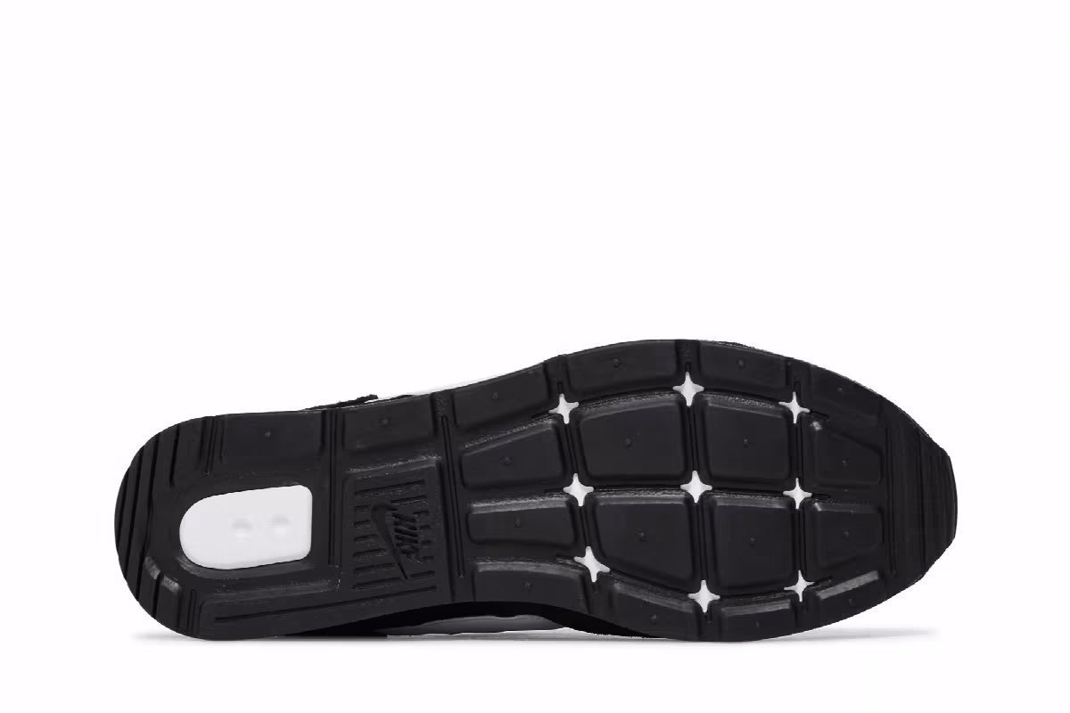Nike Venture Runner Wide Black White, view 5