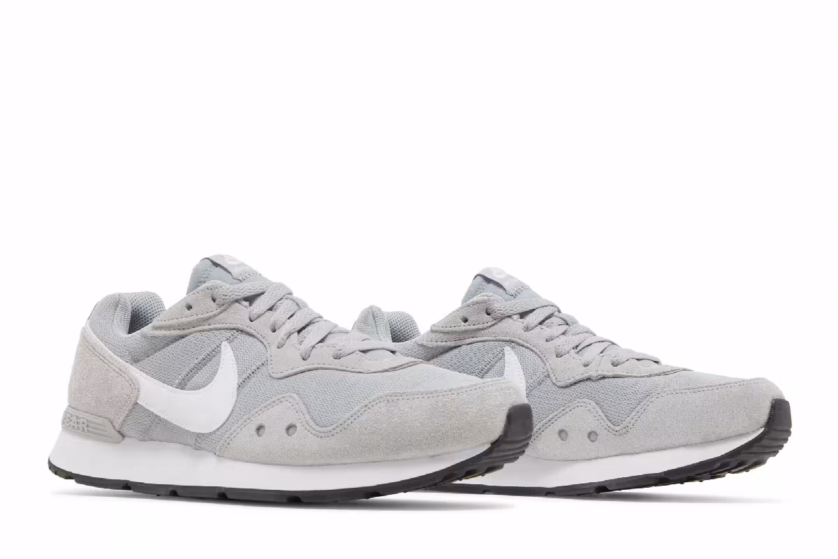 Nike Venture Runner Wide Light Smoke Grey, view 9