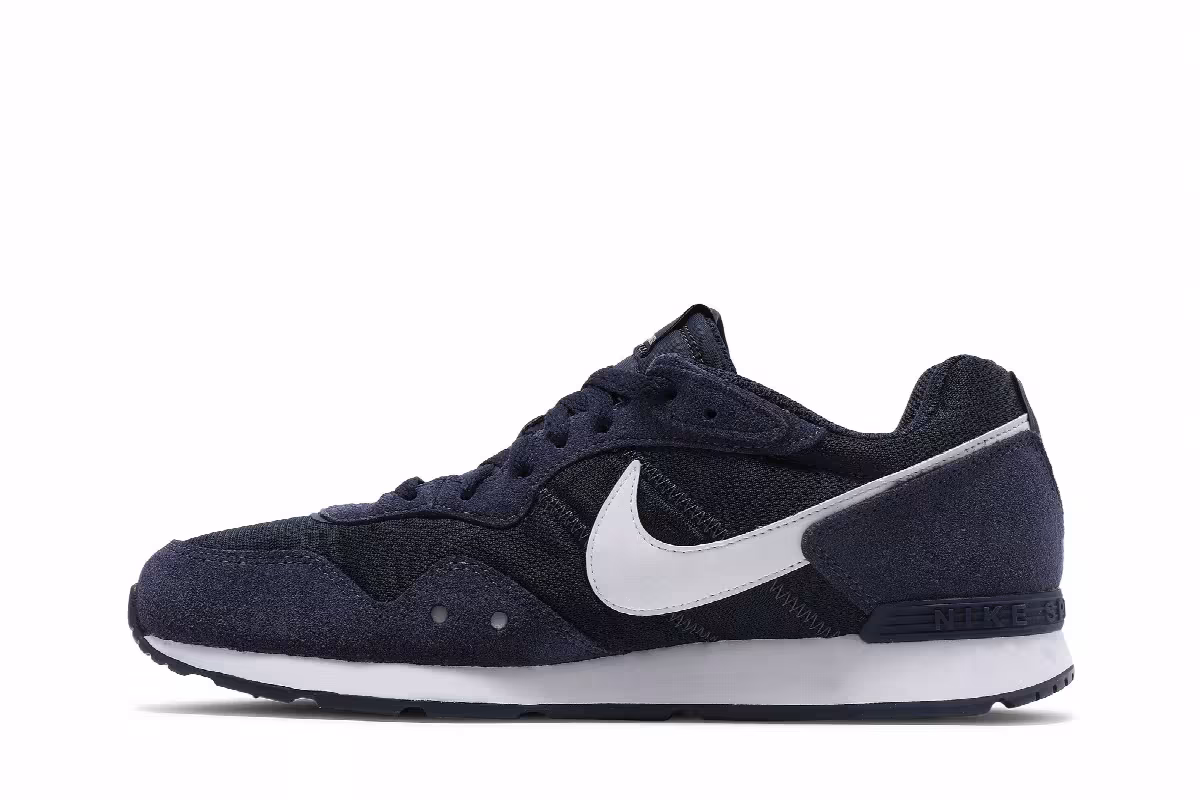 Nike Venture Runner Midnight Navy, view 4