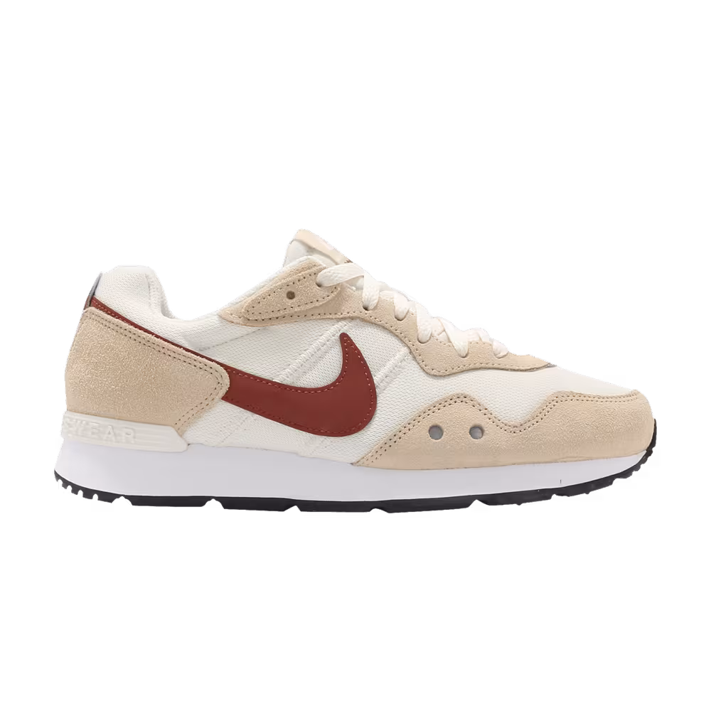 Nike Women's Venture Runner Wide Coconut Milk