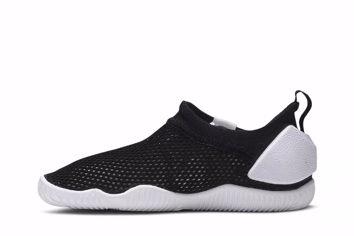 Nike Aqua Sock 360 GS Black White, view 4