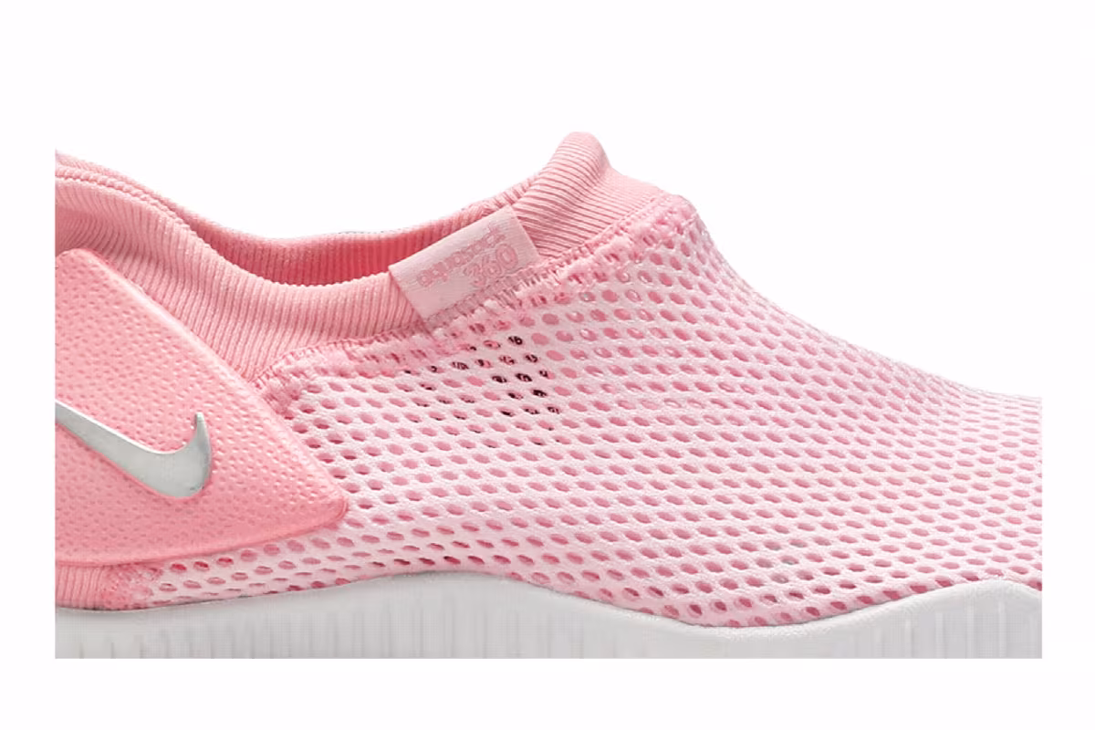 Nike Aqua Sock 360 GS Pink Foam, view 3