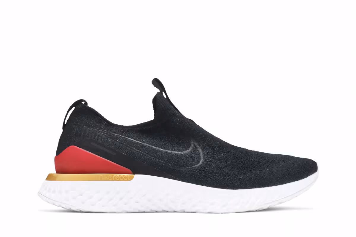 Nike Women's Epic Phantom React Flyknit Black University Red, view 2
